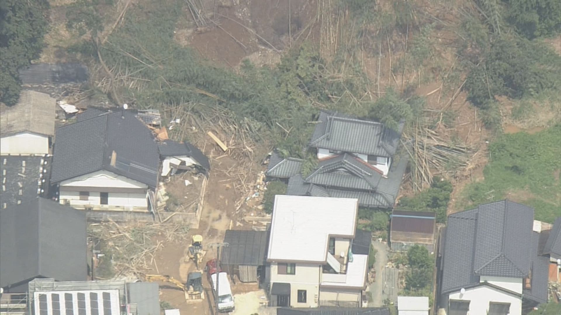 空撮映像】濁った川、家を飲み込む土砂 記録的大雨後の熊本県内 空から