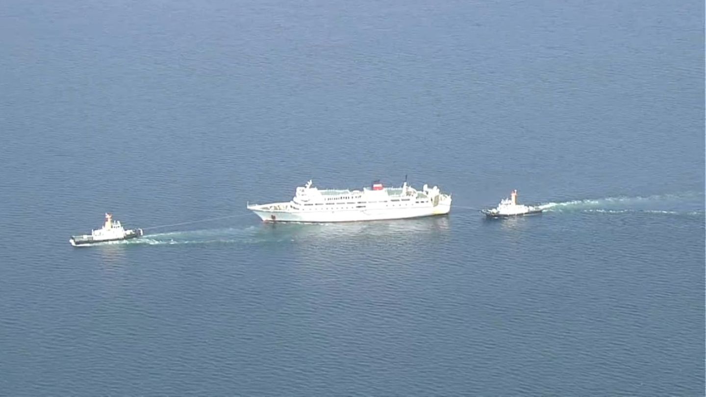 フェリー屋久島2がトラブル 乗客40人乗せ鹿児島湾で漂流 鹿児島港に