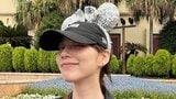 【 のん 】東京ディズニーリゾートを訪問「雨の中でも楽しかった」 ディズニー仕様のコーディネートで満喫「たっのしー」|TBS NEWS DIG