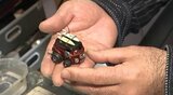 映画「カーズ」の作家デイブ・ディールに憧れて…1台に3か月かけミニチュアカーを自作 元教師はスゴ腕アーティスト 海外にもファンが!長野・松本市 | SBC NEWS | 長野のニュース | SBC信越放送