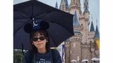 【 若槻千夏 】 15時までの空き時間で雨の中1人ディズニーを満喫 ミッキーとの対面や冷やしうどんを味わう姿に「一緒に周ってる気分」|TBS NEWS DIG