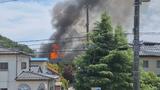 「黒い煙とバンバンと爆発する音が…」白昼の住宅火災で1棟全焼、周辺にも延焼 けが人なし 福島 | 福島のニュース│TUF