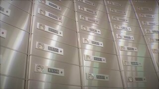 有価証券、貴金属、大切な写真も…「内容を銀行に知らせずに自分の金品等を預け入れる」貸金庫契約　安全性は| TBS CROSS DIG with Bloomberg