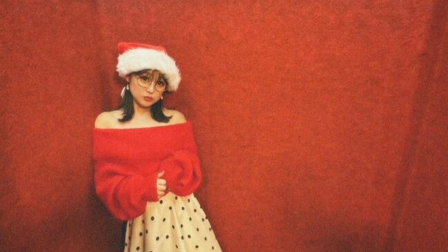 【鈴木奈々】レトロ風写真でサンタコス「クリスマス予定ないよー！」「全然寂しくないよー！笑笑」にフォロワー「一緒にどうですかー」|TBS NEWS DIG