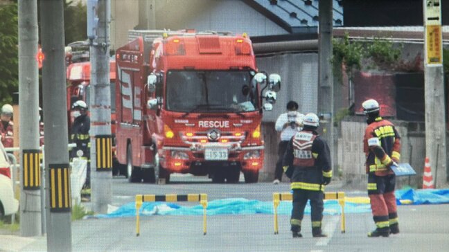 【速報・追記あり】現場には『青色の液体』が　「道路で異臭がする」と通報あり　平川市で「化学特殊災害」で消防が出動　弘南鉄道津軽尾上駅近くの住宅街　周辺は現在『通行止め』|TBS NEWS DIG