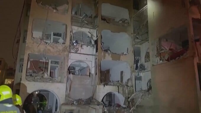 イスラエル南部にイランの弾道ミサイル攻撃 60人以上けが　イランの死者は1500人超える|TBS NEWS DIG