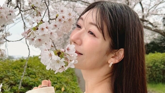 【 穂川果音 】満開の桜と菜の花に囲まれて「春爛漫がこんなに感じられる場所があるなんて〜」|TBS NEWS DIG