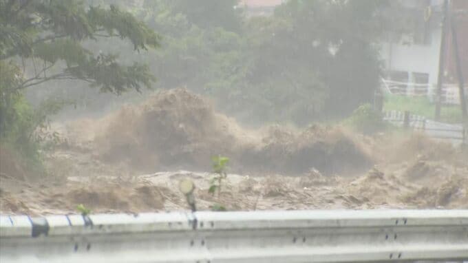 台風7号が去年直撃　ダム緊急放流・道路崩落・橋が流され集落孤立…人口減少の町を襲った被害、住民に変化も|TBS NEWS DIG