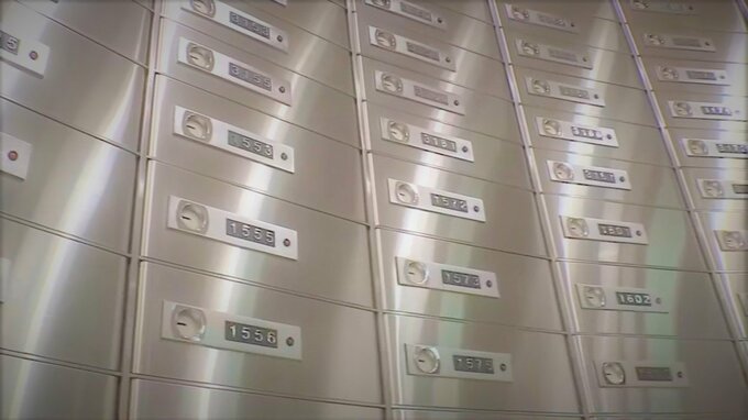 有価証券、貴金属、大切な写真も…「内容を銀行に知らせずに自分の金品等を預け入れる」貸金庫契約　安全性は