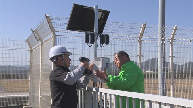 鳥衝突「バードストライク」防止へ　空港に国内初「トリソニック」設置　|　BSSニュース | BSS山陰放送