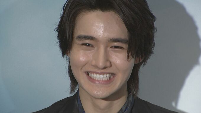 【藤岡ファミリー】藤岡弘、さんの長男・真威人さん　”ここまで気持ちよく話せるのは初めて”　「あふれるアクアマン愛」|TBS NEWS DIG