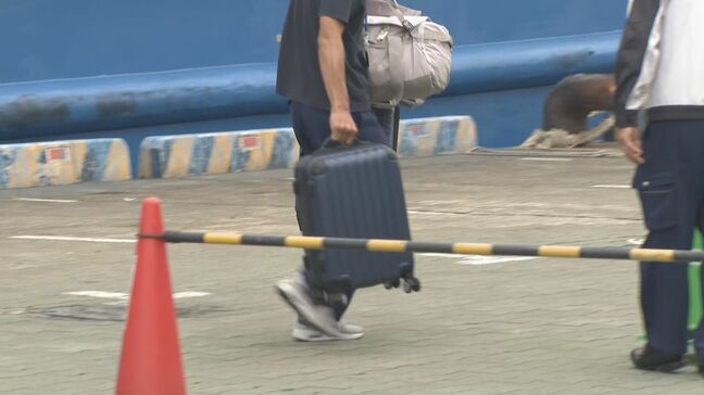 悪石島からの島外避難１３人　鹿児島市に到着「これで安心して眠れる」　地震続く十島村|TBS NEWS DIG