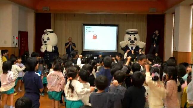 「海を守る人ってかっこいい」海上保安官が幼稚園でおしごと説明会 鹿児島市|TBS NEWS DIG