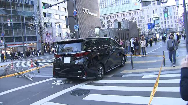 大阪・難波の交差点で車が歩道に突っ込む 少なくとも2人がけが|TBS NEWS DIG