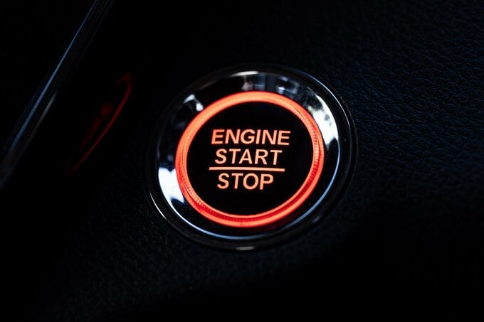 やりすぎ注意 “暖機運転” 月2,000円ムダの試算も…“エンジン温め”から“冬場の視界確保”へ　自動車のプロに聞いてみた|TBS NEWS DIG