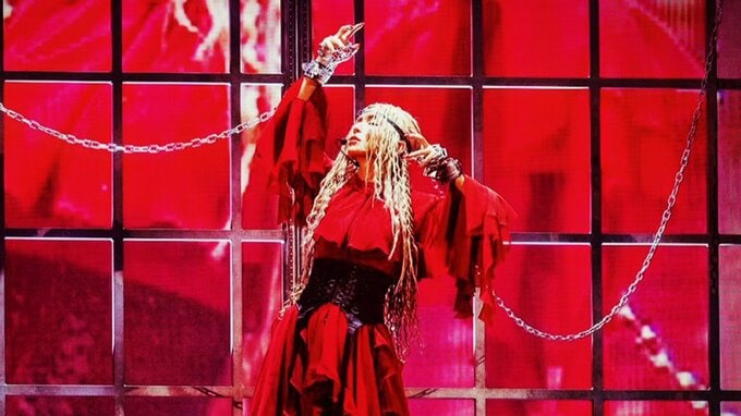 【 浜崎あゆみ 】「何故か名古屋ではいつもドラマのようなLIVEが生まれる」 名古屋公演に込めた特別な想いとファンへの感謝|TBS NEWS DIG