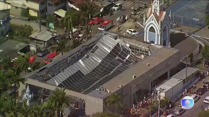 ブラジル　教会の屋根が崩落　少なくとも2人死亡|TBS NEWS DIG