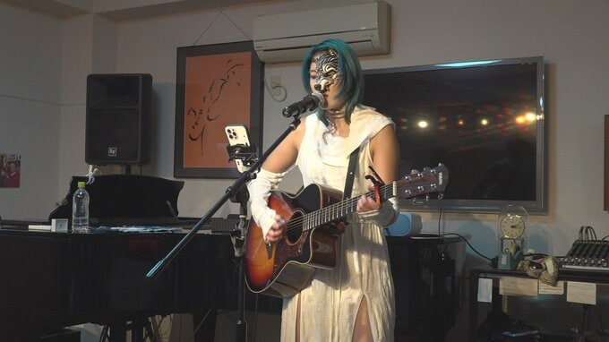 父親は元プロレスラーの武藤敬司さん　シンガーソングライター・霧愛さん山梨初ライブ　|　山梨のニュース | ＵＴＹテレビ山梨