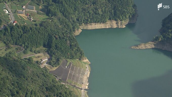 SUP中に夫婦死亡の接岨湖 10月26日から湖面利用再開 禁止区域を設定＝静岡・川根本町　|　静岡のニュース | SBSNEWS | 静岡放送