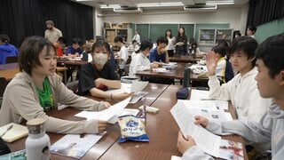 「何を感じれば良かった？」シリア内戦の実話映画に悩み、対話を深める生徒たち　善悪では割り切れない実状も　都立高校で難民について考える特別授業【世界難民の日】| TBS CROSS DIG with Bloomberg