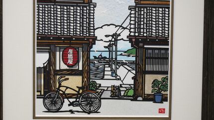 和紙を繊細に切り抜く「切り絵」の世界 久保修さんの作品展 四季折々の