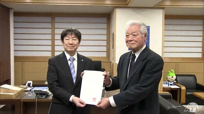「入浴料」の上限を引き上げを青森県に要望　県内の公衆浴場の経営者でつくる組合が副知事に要望書を手渡す　物価・人件費が高騰するなか利用客は減で経営は厳しさ増し…|TBS NEWS DIG