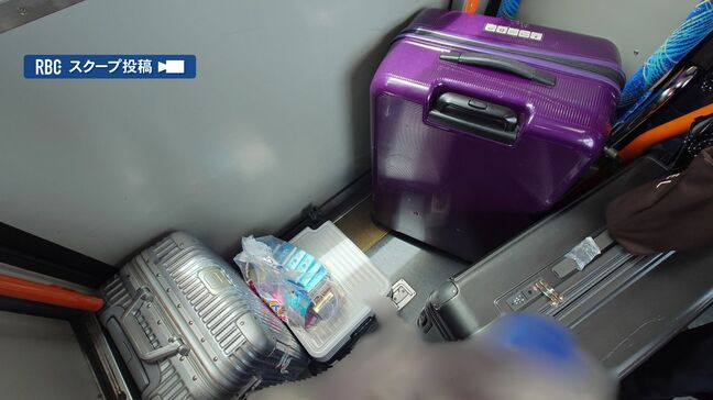 車いす用のバス乗降口をふさぐスーツケース…高校生が問題提起　観光客増加で考えたい「荷物のマナー」|TBS NEWS DIG