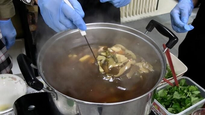 【全国雑煮サミット】山菜入りで具だくさんな「北海道風」餡入り餅が特徴の「香川風」など食べ比べ【岡山】|TBS NEWS DIG