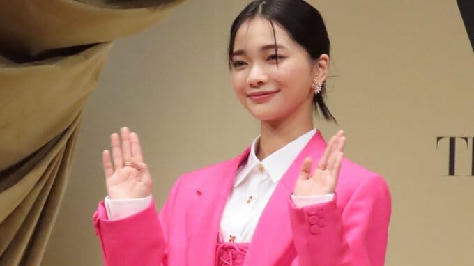 【 見上愛 】2025年は「見たことない景色がいっぱい見られた」 陶芸にも意欲「展示会とかもしたい」|TBS NEWS DIG