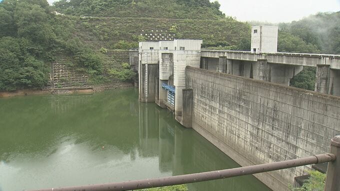 ワカサギ大量死 １万匹に　ダムの貯水池 水温は30℃に達し　猛暑と渇水で深刻な影響　貯水率も6割に 5割を切れば取水制限も　広島・三次市灰塚ダム|TBS NEWS DIG