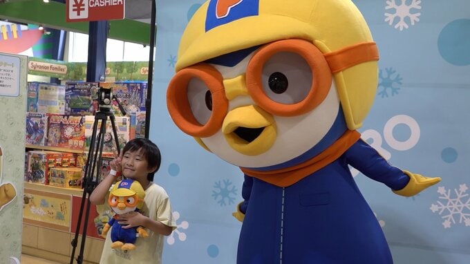 韓国アニメ「ポンポンポロロ」キャラクター「ポロロ」がおもちゃ王国に【岡山・玉野市】|TBS NEWS DIG