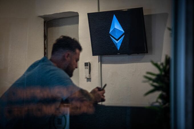 トランプ一族関与の仮想通貨プロジェクト、イーサ購入か－価格急落後