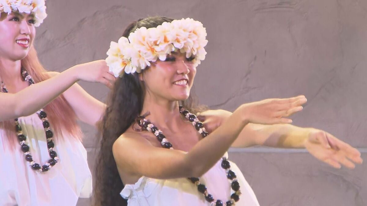 フラダンスで笑顔と元気を…フラの聖地・スパリゾートハワイアンズで