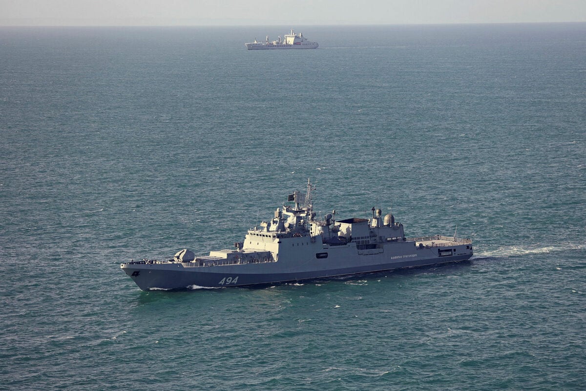 ロシア製LUNSKOYE SEA キャビア105gx3 ロシア軍レーション ロシア軍艦、英仏海峡で英国のヨットに警告射撃－負傷者なし | TBS