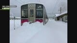 冬型の気圧配置続き青森・秋田で強い降雪 雪で前に進めず…列車に影響 青森県内では上下線50本以上が運休 今後の天気はどうなる? 3連休初日は…【気象予報士解説・動画あり】 | 青森のニュース│ATV NEWS│青森テレビ