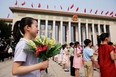 写真で比較：米ロ首脳を迎えた中国外交の演出－まるで間違い探し| TBS CROSS DIG with Bloomberg