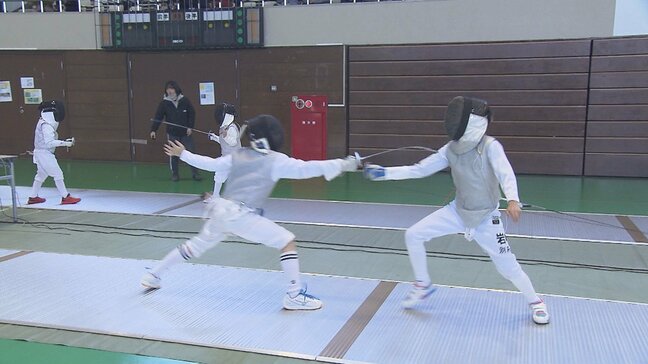 かつては後の五輪メダリストも出場 県内外からの約150人が熱戦 大分市で小学生らのフェンシング大会|TBS NEWS DIG
