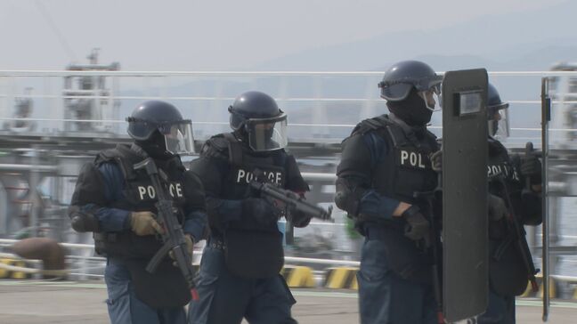 外国船は年間1400隻 警察・海保など合同 水際テロ対策訓練 山口・周南市|TBS NEWS DIG