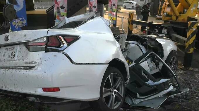 【続報】19歳の男性4人が乗ったレクサスが電柱に衝突し大破　2人死亡 2人が大けが【岡山・倉敷市】|TBS NEWS DIG