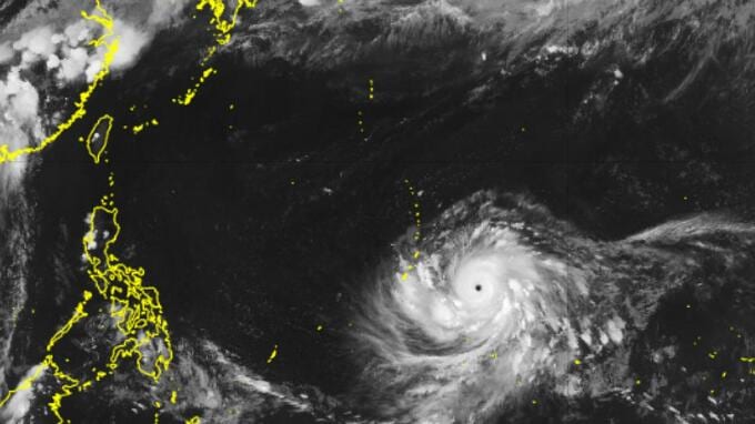 【台風情報】台風9号(バービー)来週にも沖縄接近のおそれ　予想以上の急発達で現在「猛烈な」勢力に　台風の目くっきり【最新予想進路】|TBS NEWS DIG