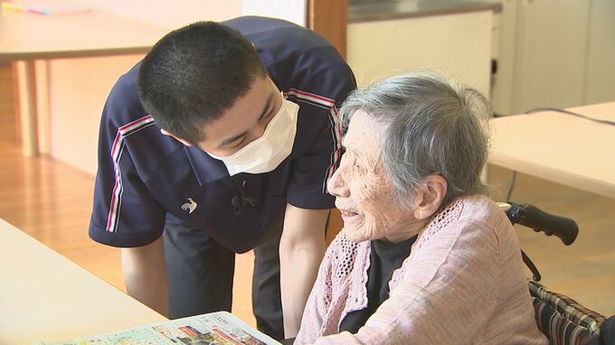 「介護」の現場で奮闘する23歳の思い…「ご利用者さんに本気で向き合った介護を」　5人に1人が75歳以上…「2025年問題」に立ち向かう　タレント・ゆうちゃみさんも「涙が出るほど感動」|TBS NEWS DIG