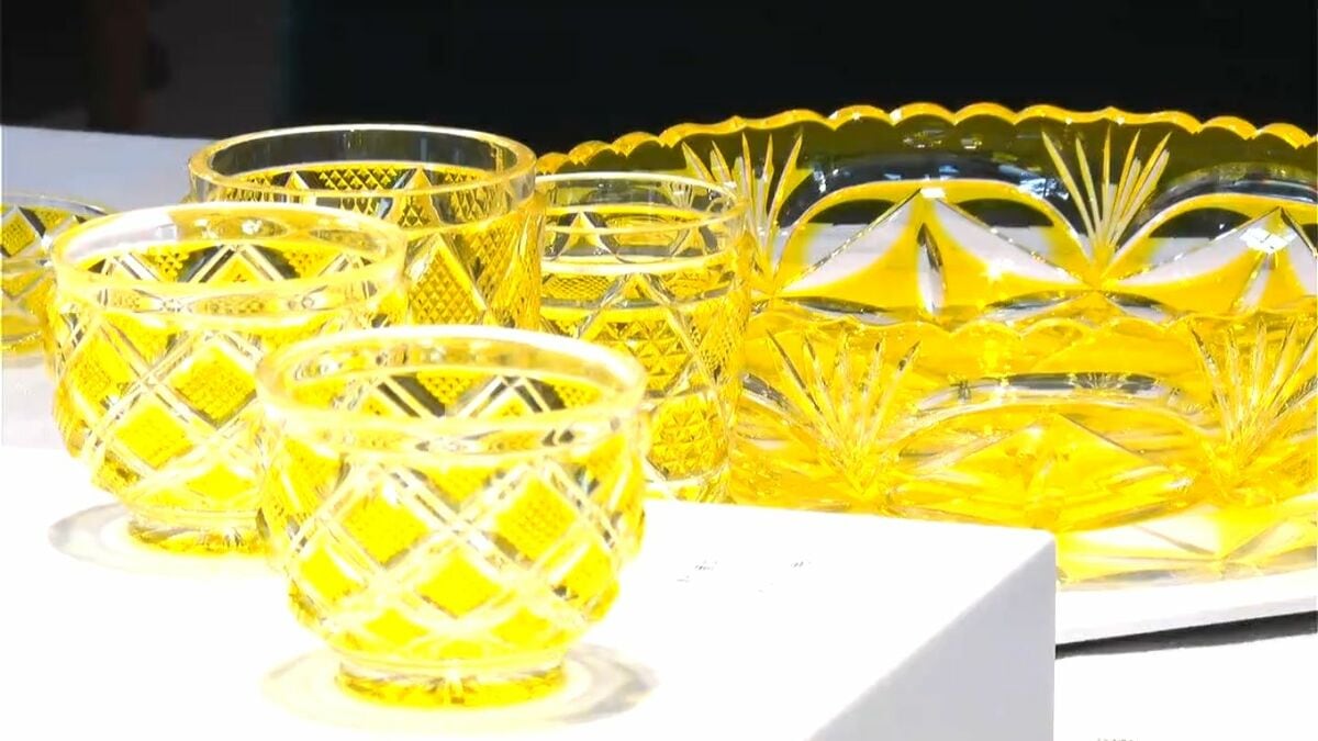 グラスも皿も黄色一色 「黄色」の薩摩切子復元35周年記念イベント