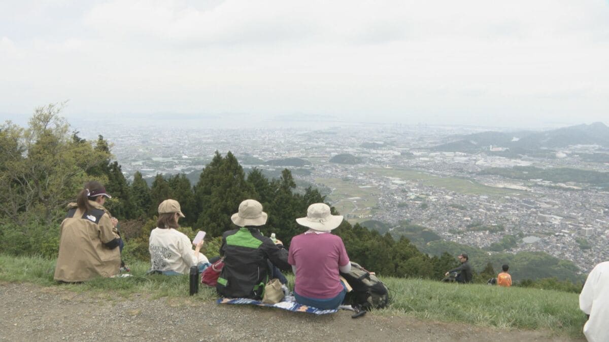篠栗春らんまんハイキング 小学生も93歳男性も 新緑の魅力を楽しむ3