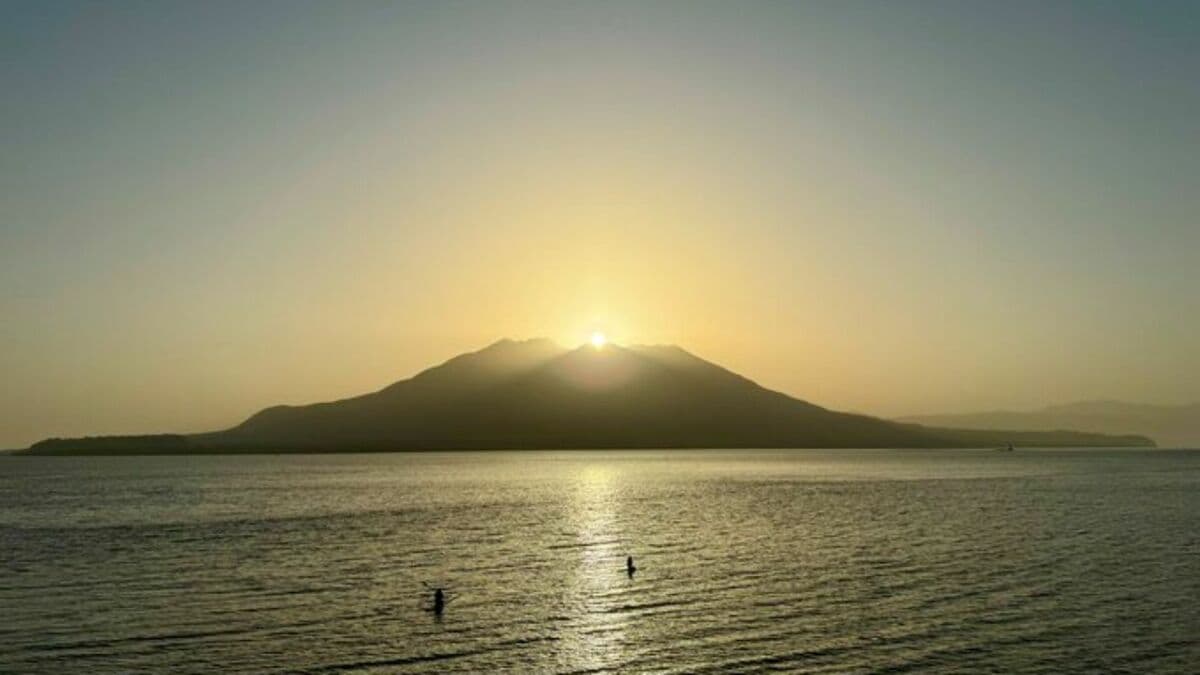 ダイヤモンド桜島」朝日でも夕日でも輝く 鹿児島 | 鹿児島のニュース