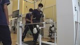 最新歩行支援AIロボットで進化する現場も実感　高校生の一日リハビリテーション体験|TBS NEWS DIG