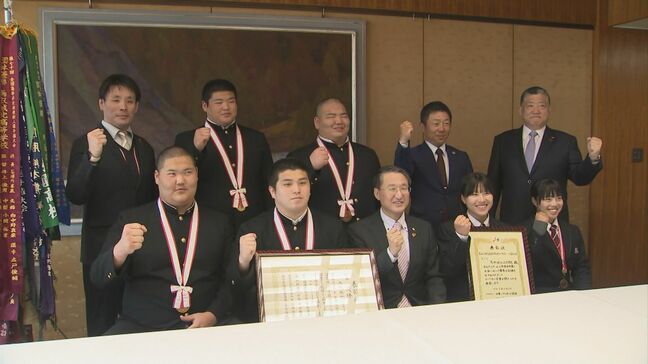 名門・鳥取城北高校男子相撲部 全国選抜大会団体優勝を報告 女子ソフトボール部も3位入賞|TBS NEWS DIG
