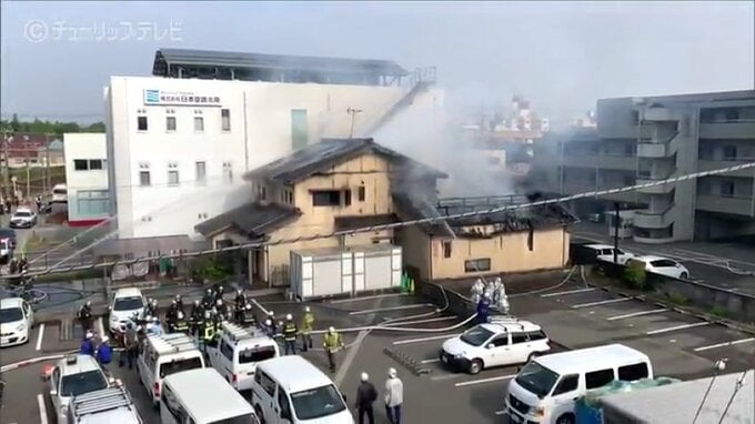 富山市の建物火災は鎮火　現場は一時騒然　けが人なし|TBS NEWS DIG