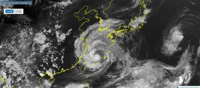 【大型で非常に強い台風13号】沖縄で「うねりを伴う猛烈な波（9m）」に厳重警戒 奄美は土砂災害に厳重警戒【気象情報】【雨と風のシミュレーション】　|　富山のニュース｜天気・防災｜チューリップテレビ