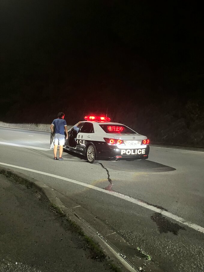 【速報】国道で車同士が衝突　６人が負傷し搬送　現場周辺は通行止め　山梨|TBS NEWS DIG
