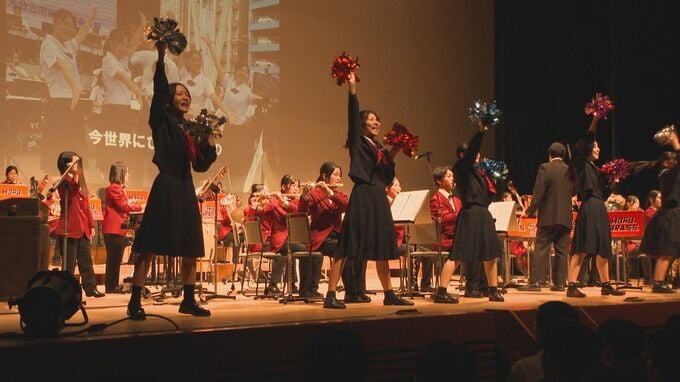 1080人が参加した中高一貫校の文化祭…一体感あふれるステージで会場は熱気　|　大分のニュース｜OBS NEWS｜大分放送